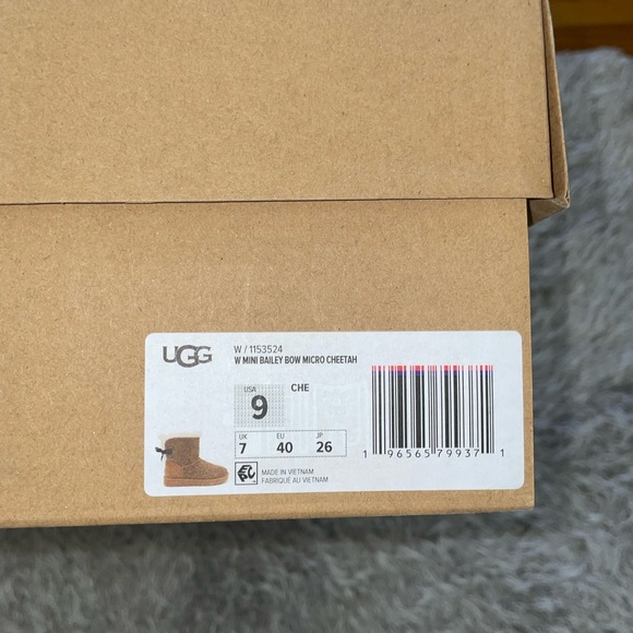 UGG BAILEY BOW MICRO CHEETAH BOOTS - Picture 11 of 11